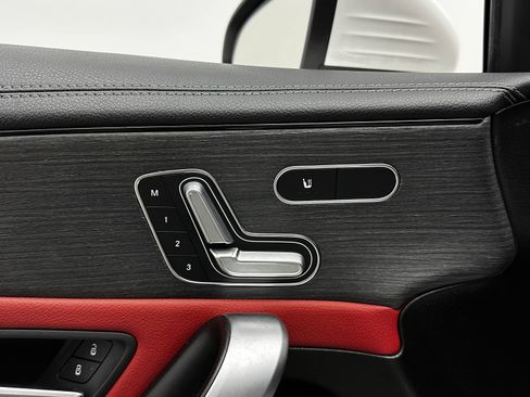 Used 2019 Mercedes-Benz A 220 image 13