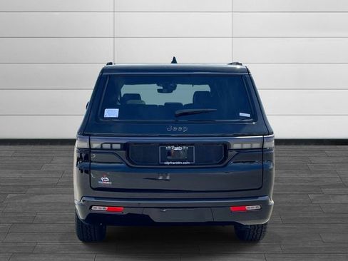 New 2026 Jeep Grand Wagoneer 4WD image 4