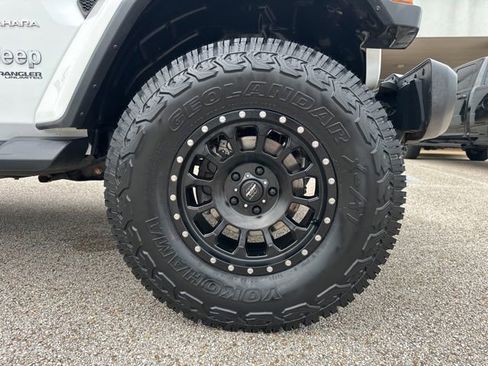 Used 2020 Jeep Wrangler Unlimited Sahara AWD/4WD image 47