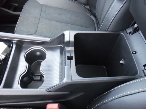 New 2025 Jeep Grand Cherokee Altitude image 18