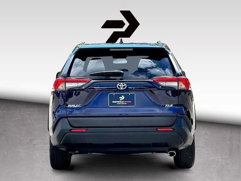 Used 2025 Toyota RAV4 XLE image 7
