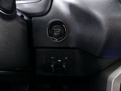 Used 2025 Toyota Tundra SR5 AWD/4WD image 17