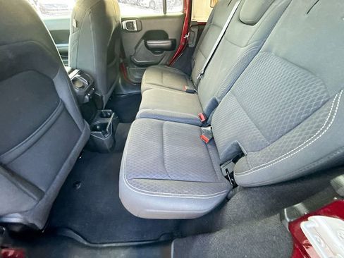 Used 2021 Jeep Wrangler Unlimited Sport image 27