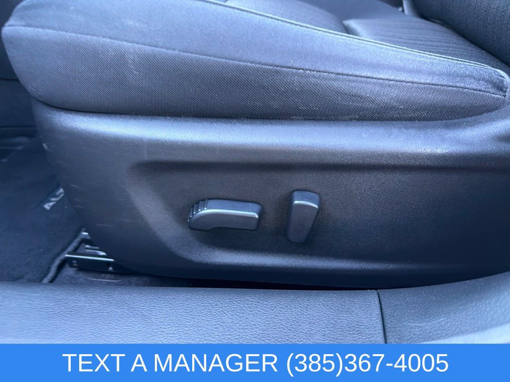 Used 2024 Nissan Altima 2.5 SV FWD image 14
