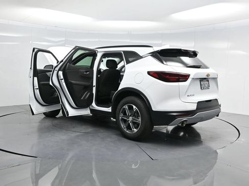 New 2025 Chevrolet Blazer LT w/ Convenience Package FWD image 55