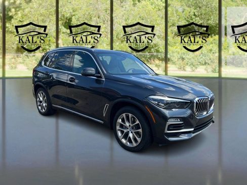 Used 2020 BMW X5 xDrive40i w/ Premium Package AWD/4WD image 3