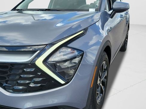 Used 2023 Kia Sportage EX image 9