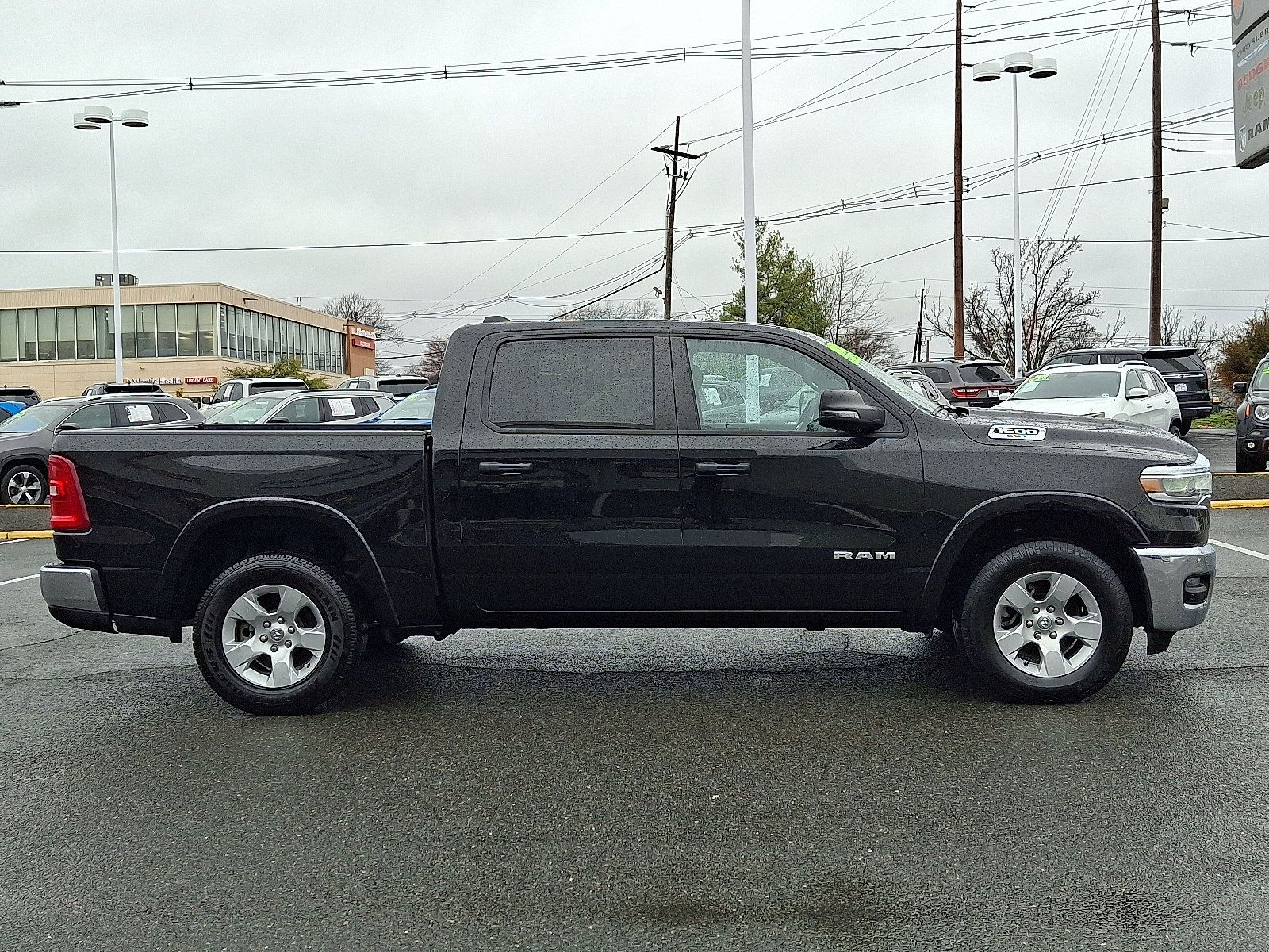 Used 2025 RAM 1500 Big Horn AWD/4WD image 8
