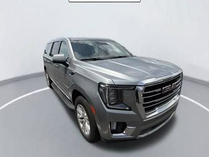 Used 2024 GMC Yukon XL SLT w/ SLT Luxury Package