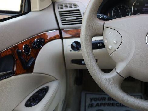 Used 2006 Mercedes-Benz E 350 4MATIC Sedan image 27