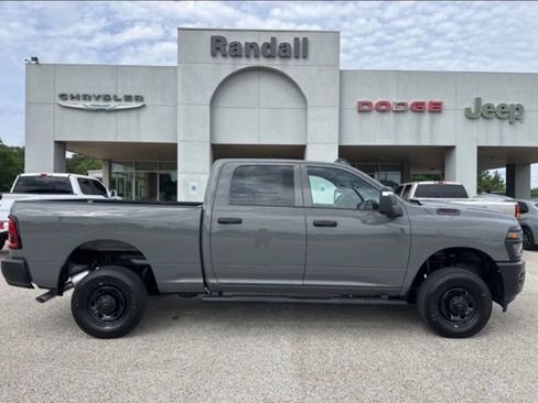 Used 2026 RAM 2500 Tradesman AWD/4WD image 8
