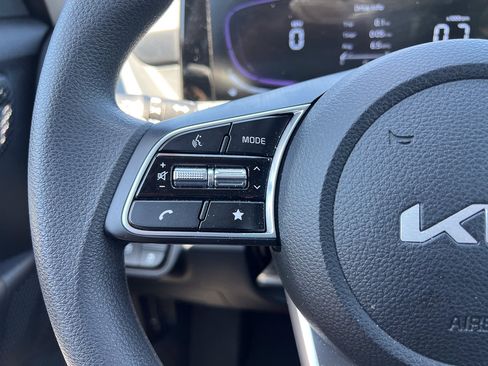 Used 2026 Kia Seltos LX FWD image 16