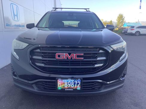Used 2020 GMC Terrain SLT w/ Preferred Package AWD/4WD image 9