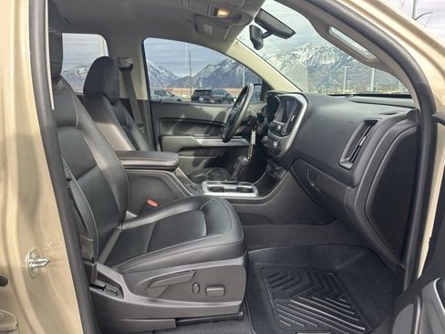 Used 2021 Chevrolet Colorado ZR2 image 17