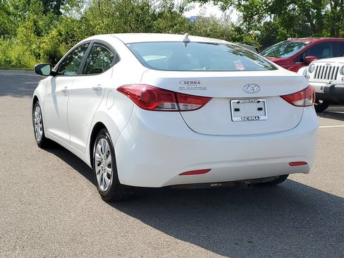 Used 2012 Hyundai Elantra GLS w/ Comfort Pkg 2 FWD image 2