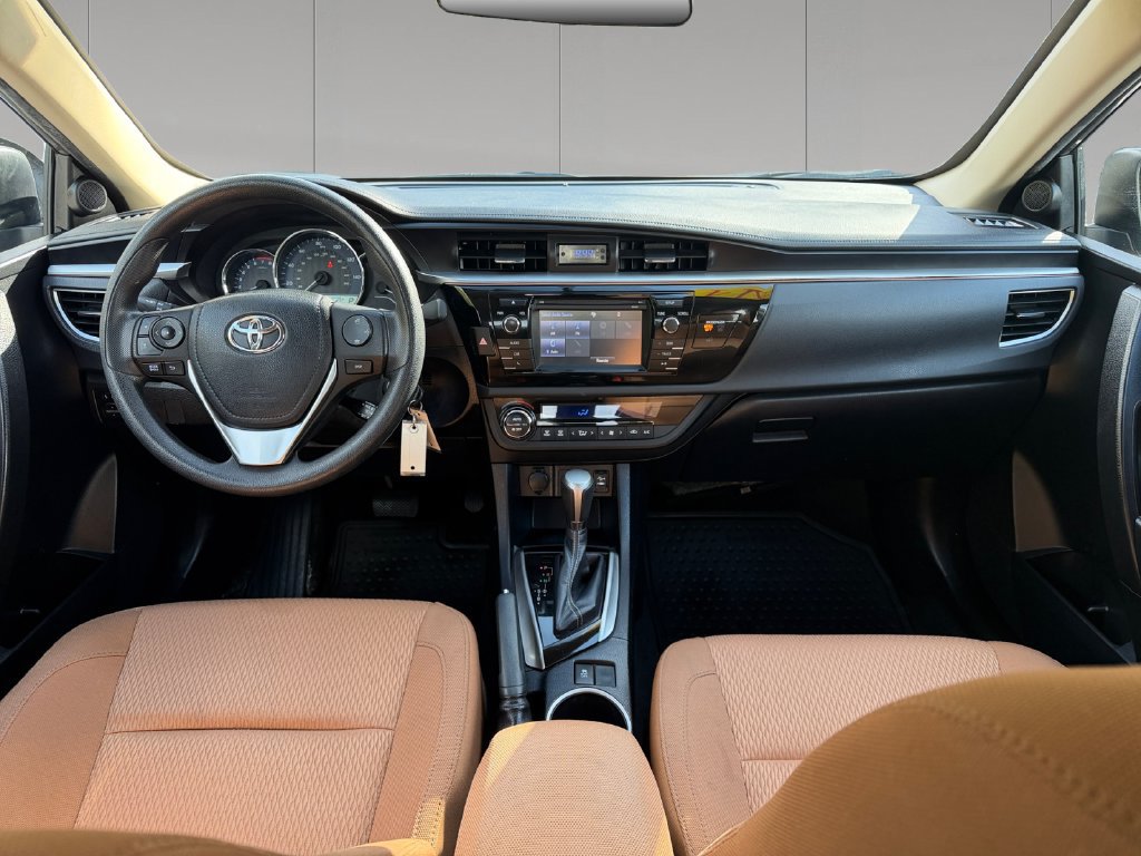 Used 2014 Toyota Corolla LE FWD image 12