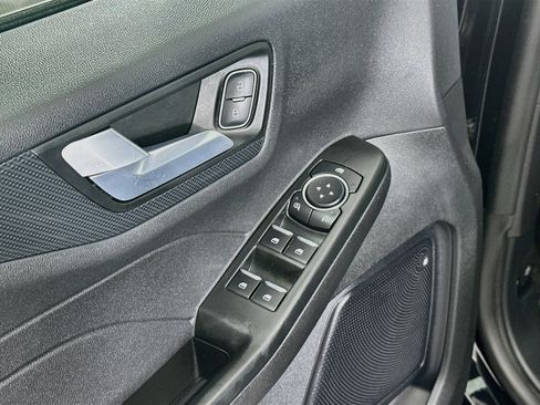 Used 2025 Ford Escape ST-Line FWD image 15
