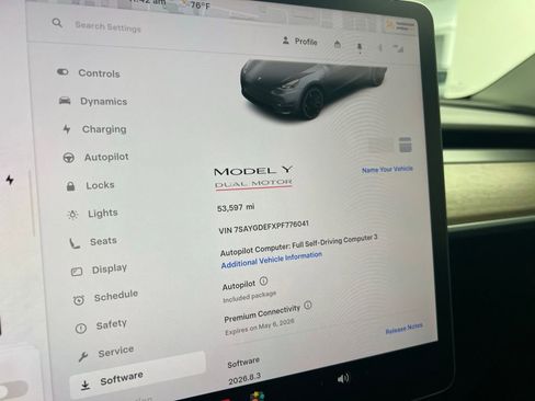 Used 2023 Tesla Model Y Performance image 10