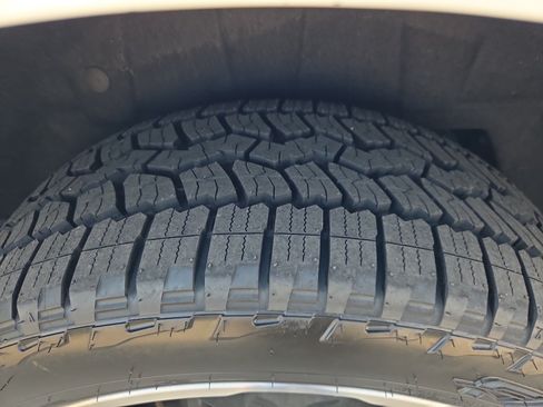 Certified 2023 Ford Expedition Limited AWD/4WD image 9