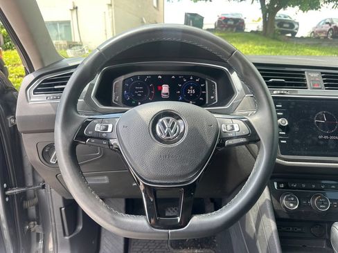 Used 2020 Volkswagen Tiguan SEL Premium R-Line AWD/4WD image 12