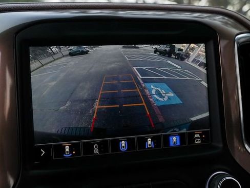 Used 2020 Chevrolet Silverado 2500 High Country w/ Z71 Off-Road Package image 55