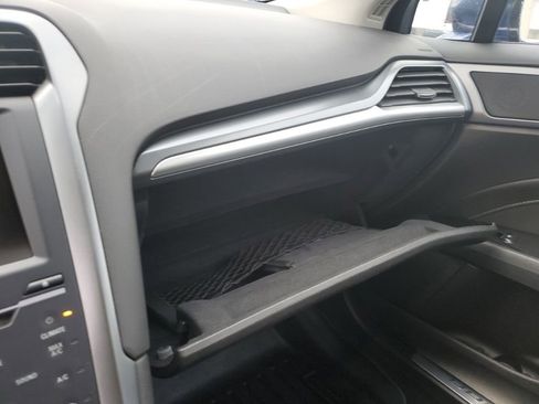 Used 2014 Ford Fusion Titanium image 23