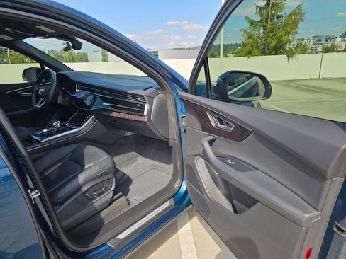 Used 2022 Audi Q7 3.0T Prestige image 12