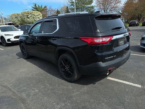 Used 2018 Chevrolet Traverse LT w/ LPO, Black Accent Package image 7