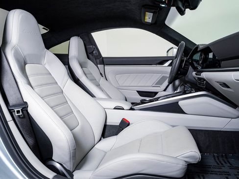 Certified 2021 Porsche 911 Turbo S image 17