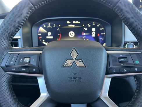 New 2026 Mitsubishi Outlander SEL image 25