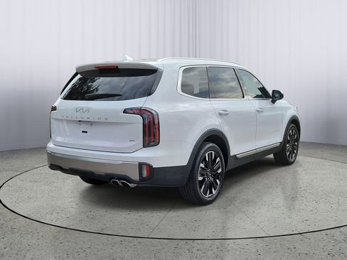 Used 2025 Kia Telluride SX w/ SX Captain's Chair Package AWD/4WD image 4