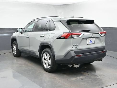 Used 2021 Toyota RAV4 XLE w/ Convenience Package FWD image 8