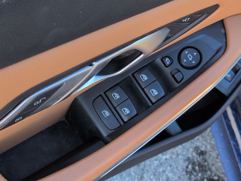 Certified 2023 BMW 330i Sedan w/ Premium Package image 15