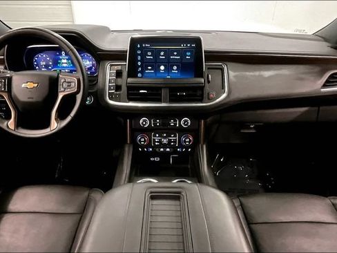 Used 2024 Chevrolet Tahoe High Country AWD/4WD image 18