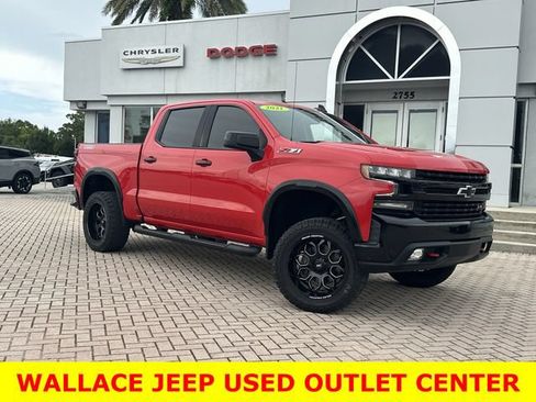 Used 2021 Chevrolet Silverado 1500 LT Trail Boss w/ Bed Protection Package AWD/4WD image 2