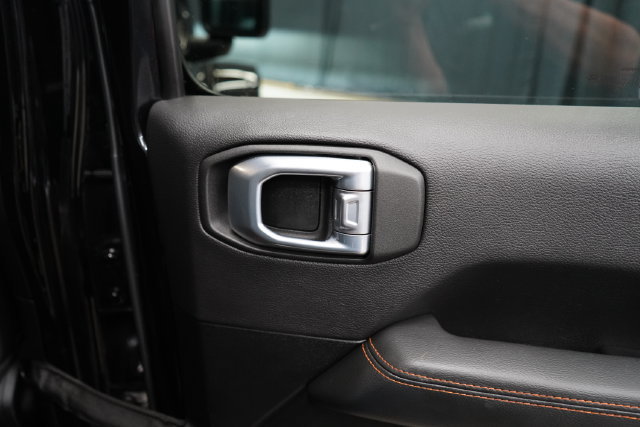 Used 2021 Jeep Gladiator Mojave AWD/4WD image 40