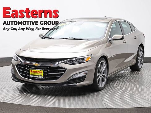 Used 2024 Chevrolet Malibu LT FWD image 1