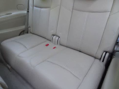 Used 2014 Nissan Pathfinder Platinum w/ Platinum Premium Package FWD image 15
