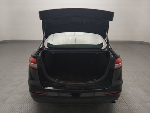 Used 2020 Ford Fusion SE FWD image 29