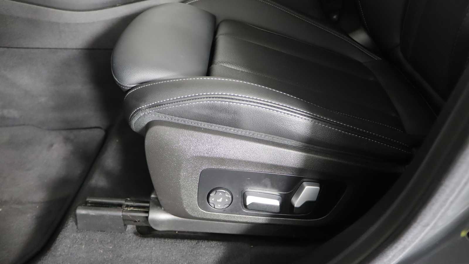 Used 2023 BMW X3 xDrive30i w/ Premium Package AWD/4WD image 19