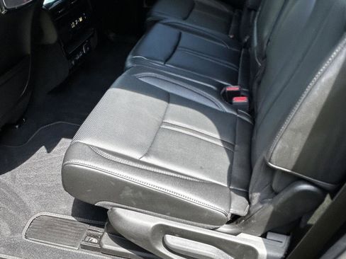 New 2024 Jeep Wagoneer 4WD w/ Premium Group I image 16