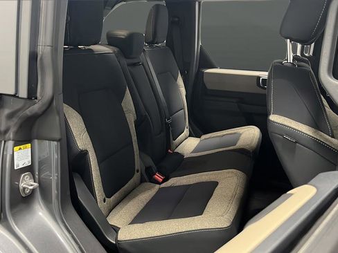 Used 2025 Ford Bronco Big Bend image 25
