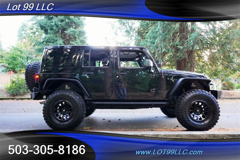 Used 2017 Jeep Wrangler Unlimited Sahara AWD/4WD image 8