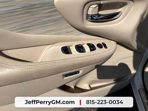 Used 2016 Nissan Murano SL w/ SL Technology Package AWD/4WD image 9