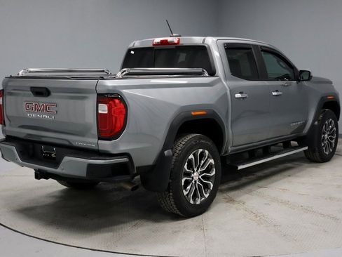 Used 2023 GMC Canyon Denali image 11