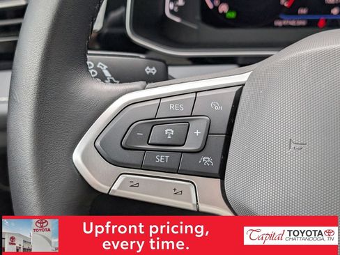 Used 2025 Volkswagen Jetta SEL FWD image 15
