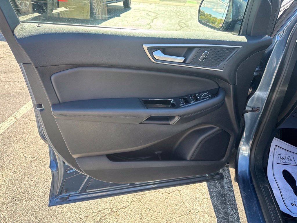 Used 2019 Ford Edge SEL w/ Equipment Group 201A AWD/4WD image 14