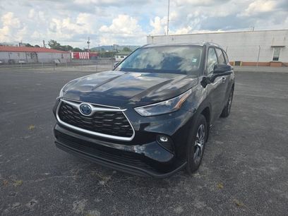 Used 2024 Toyota Highlander XLE