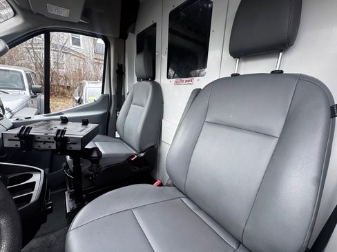 Used 2019 Ford Transit 350 148 Medium Roof RWD image 15