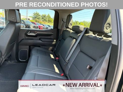 Used 2023 GMC Sierra 1500 SLT w/ X31 Off-Road Package AWD/4WD image 17